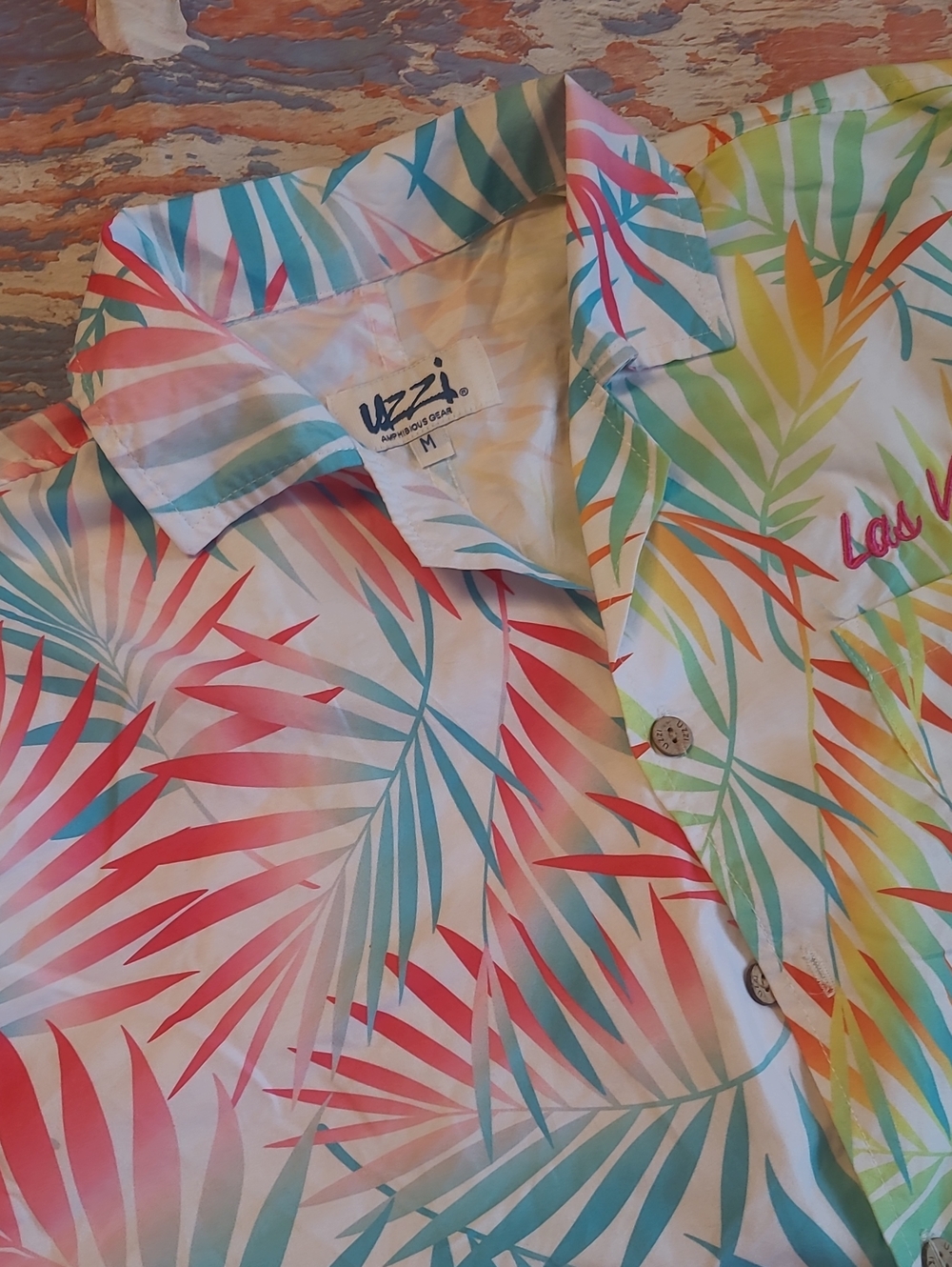 Uzzi .. Las Vegas .. Multi‎ Color .. Button Down Casual .. Med